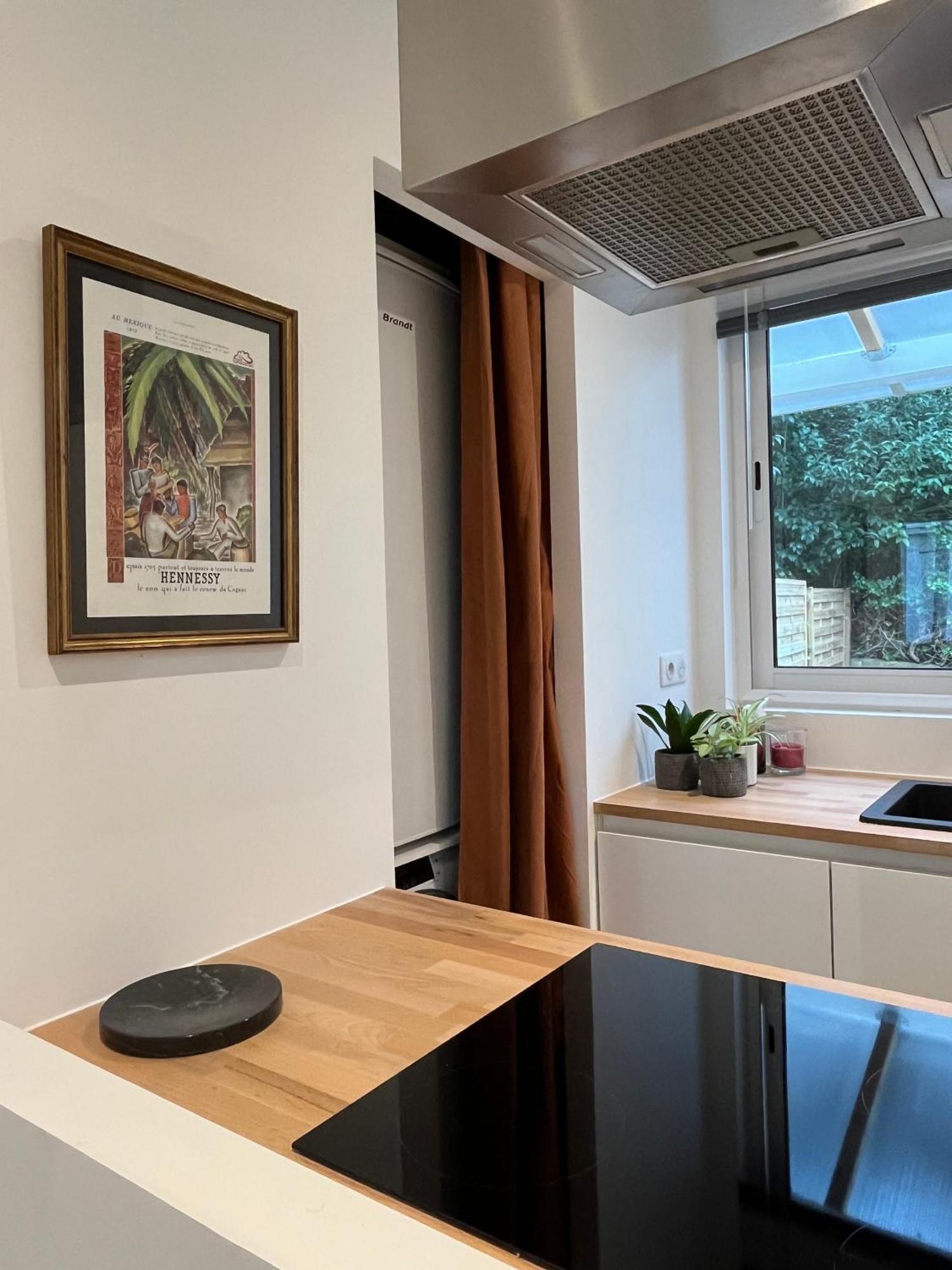 Loft Avec Terrasse Et Jardin Apartment อองกูแลม ภายนอก รูปภาพ