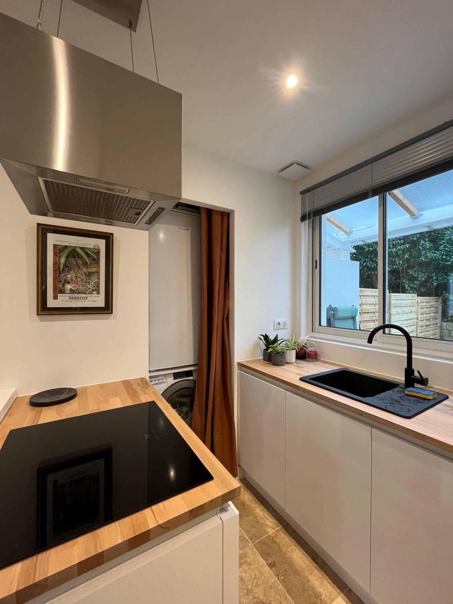 Loft Avec Terrasse Et Jardin Apartment อองกูแลม ภายนอก รูปภาพ